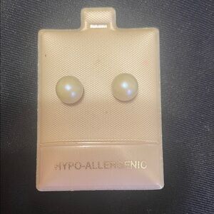 017 Vintage Faux Pearl Hypo-Allergenic Stud Earrings NWT
